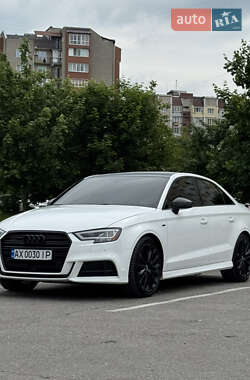 Седан Audi A3 2017 в Івано-Франківську
