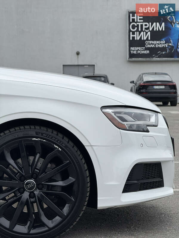 Седан Audi A3 2017 в Ивано-Франковске