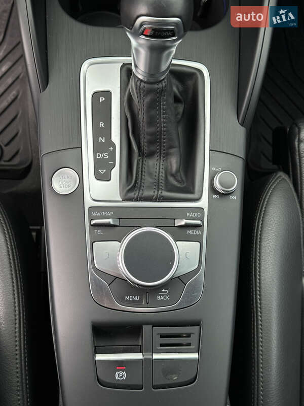 Седан Audi A3 2017 в Ивано-Франковске