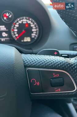 Хэтчбек Audi A3 2011 в 