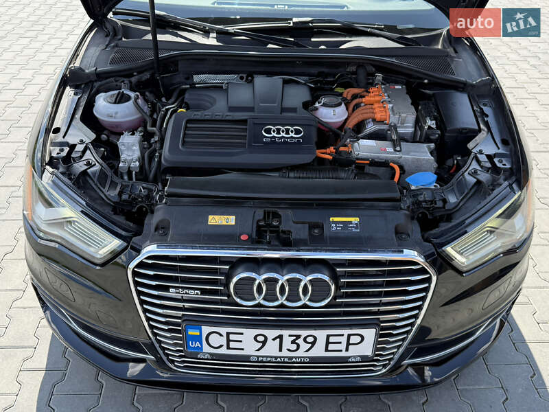Хетчбек Audi A3 2015 в Чернівцях