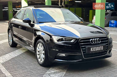Седан Audi A3 2015 в 