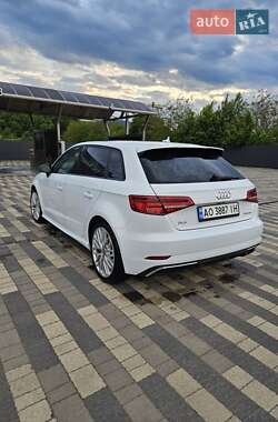 Хэтчбек Audi A3 2018 в 