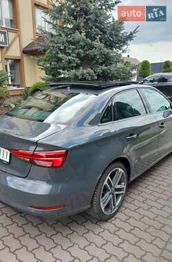 Седан Audi A3 2017 в 