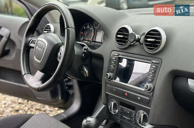 Хетчбек Audi A3 2009 в 