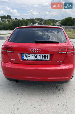 Хэтчбек Audi A3 2012 в 