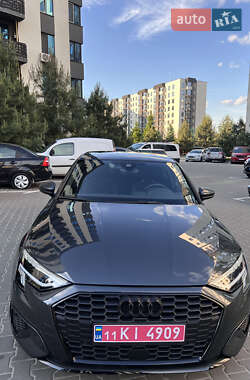 Седан Audi A3 2023 в 