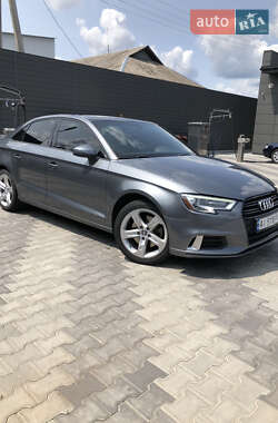 Седан Audi A3 2016 в 