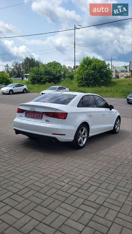 Седан Audi A3 2016 в Киеве