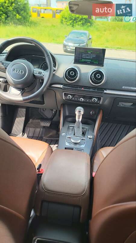 Седан Audi A3 2016 в Киеве