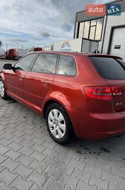Хэтчбек Audi A3 2012 в 