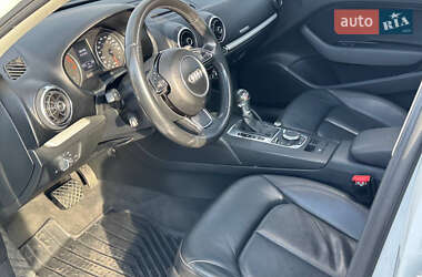 Седан Audi A3 2015 в 