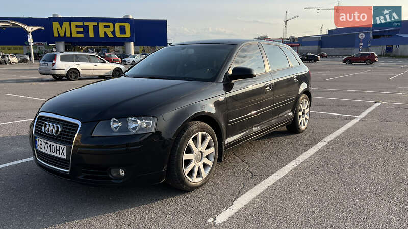 Хэтчбек Audi A3 2005 в 