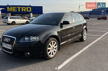 Хэтчбек Audi A3 2005 в 