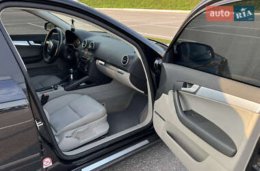 Хэтчбек Audi A3 2005 в 