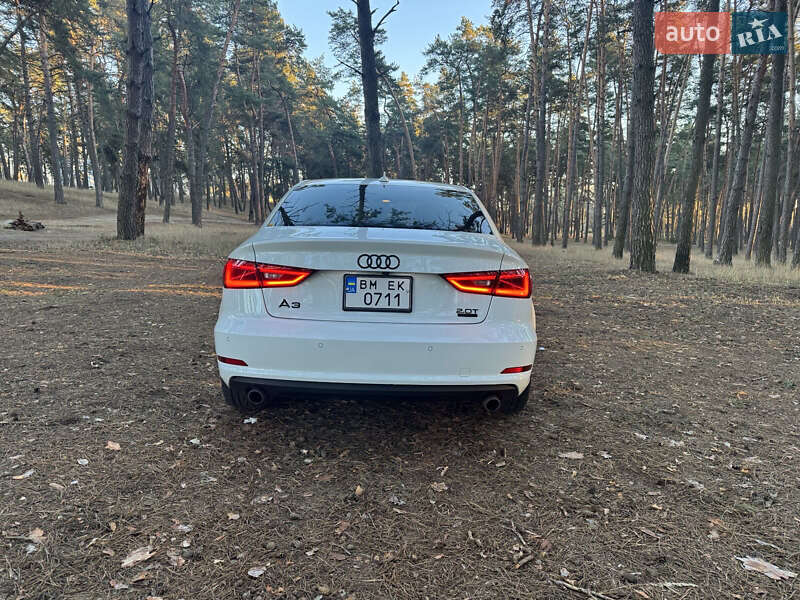 Седан Audi A3 2015 в Киеве