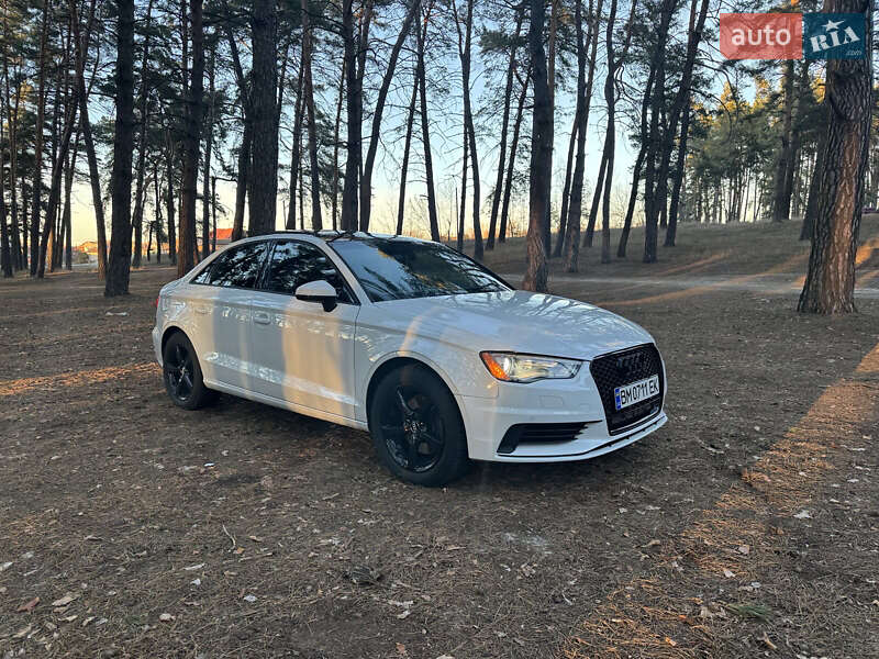 Седан Audi A3 2015 в Киеве