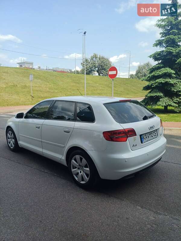 Хэтчбек Audi A3 2013 в Киеве