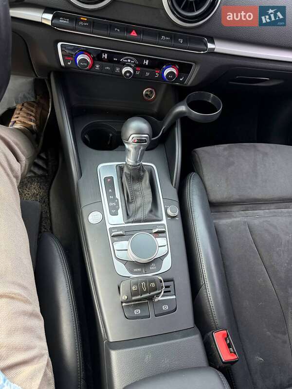 Хэтчбек Audi A3 2014 в Львове