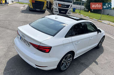 Седан Audi A3 2016 в 