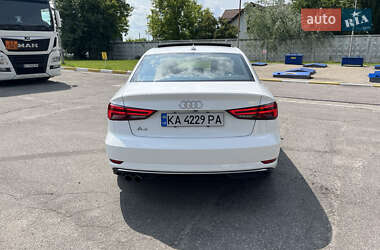 Седан Audi A3 2016 в 
