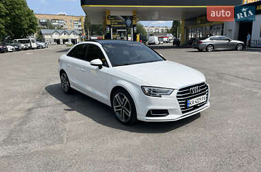 Седан Audi A3 2016 в 