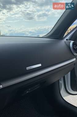 Седан Audi A3 2019 в 