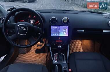 Хэтчбек Audi A3 2010 в 