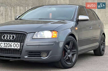 Хэтчбек Audi A3 2005 в 