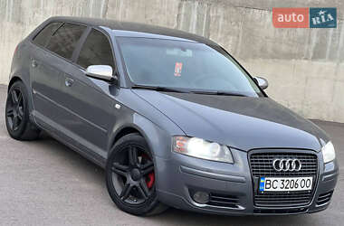 Хэтчбек Audi A3 2005 в 