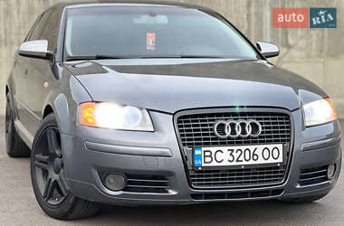 Хэтчбек Audi A3 2005 в 