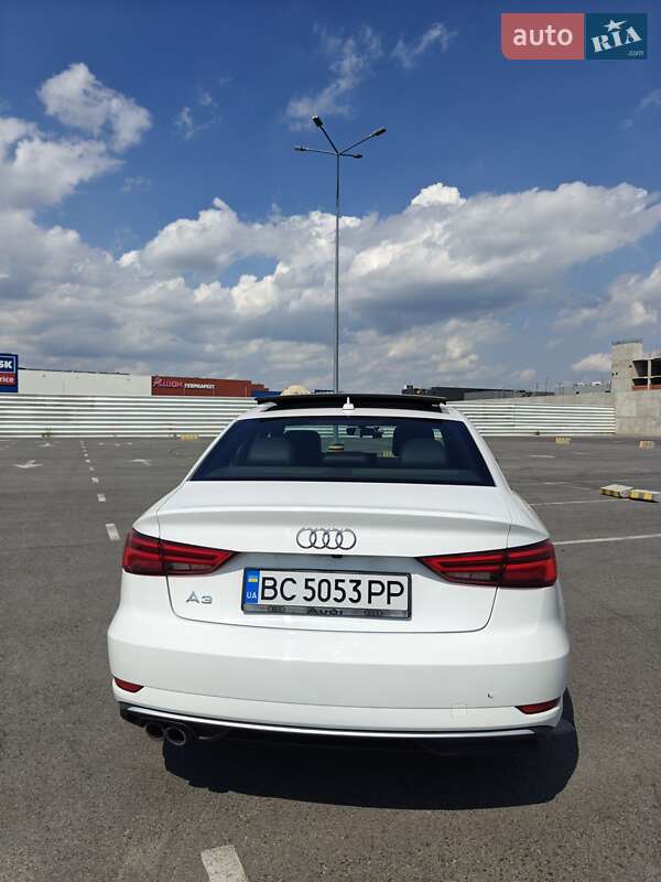 Седан Audi A3 2017 в Львове