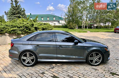 Седан Audi A3 2015 в 