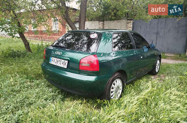 Хетчбек Audi A3 1997 в 