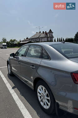 Седан Audi A3 2015 в 