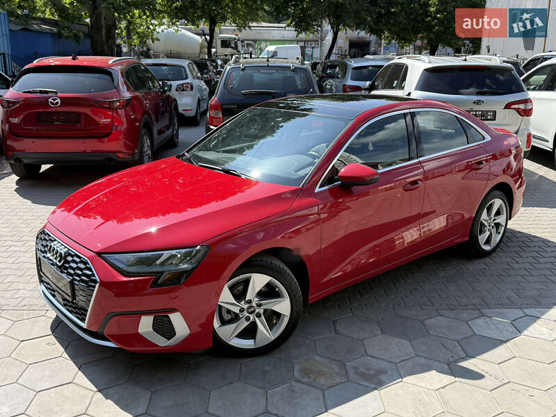 Седан Audi A3 2022 в Одессе