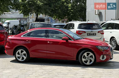 Седан Audi A3 2022 в 