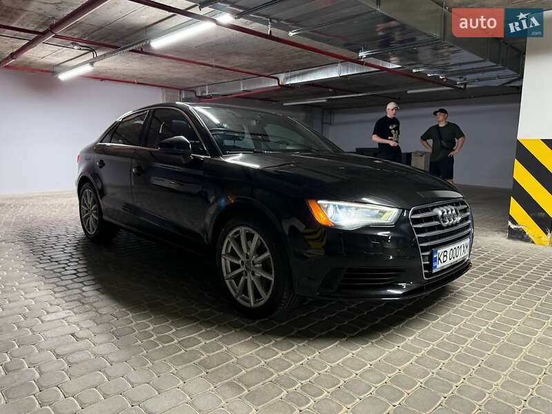 Седан Audi A3 2015 в Виннице