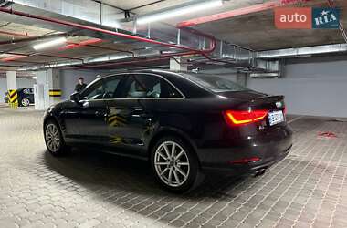 Седан Audi A3 2015 в 