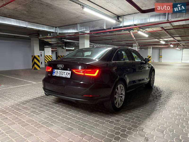 Седан Audi A3 2015 в Виннице