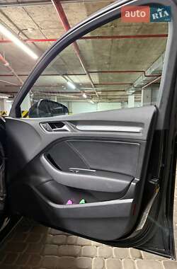 Седан Audi A3 2015 в 