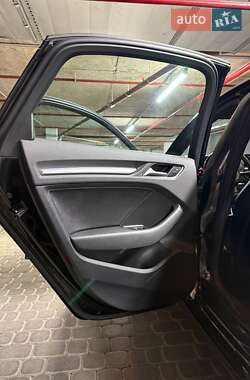 Седан Audi A3 2015 в 