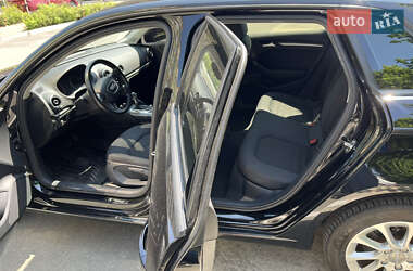 Хэтчбек Audi A3 2014 в 