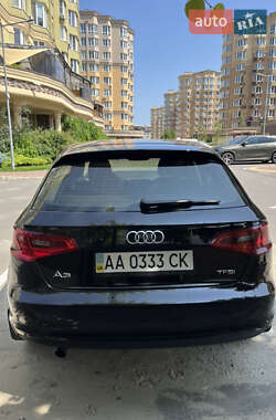 Хэтчбек Audi A3 2014 в 