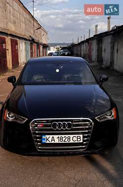 Седан Audi A3 2016 в Киеве