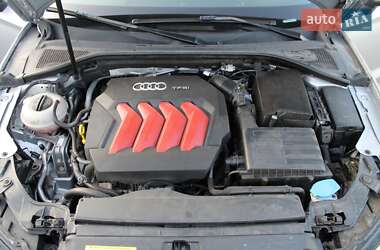 Седан Audi A3 2016 в 