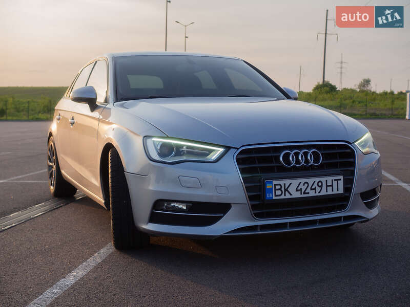 Хетчбек Audi A3 2015 в Рівному