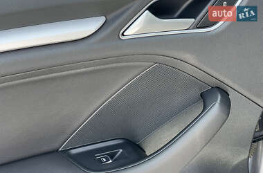 Седан Audi A3 2016 в 