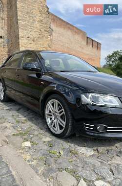 Хэтчбек Audi A3 2009 в 