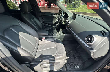 Седан Audi A3 2017 в 